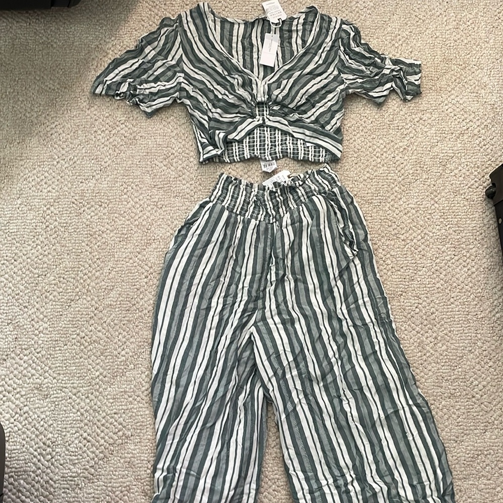 American eagle outfit